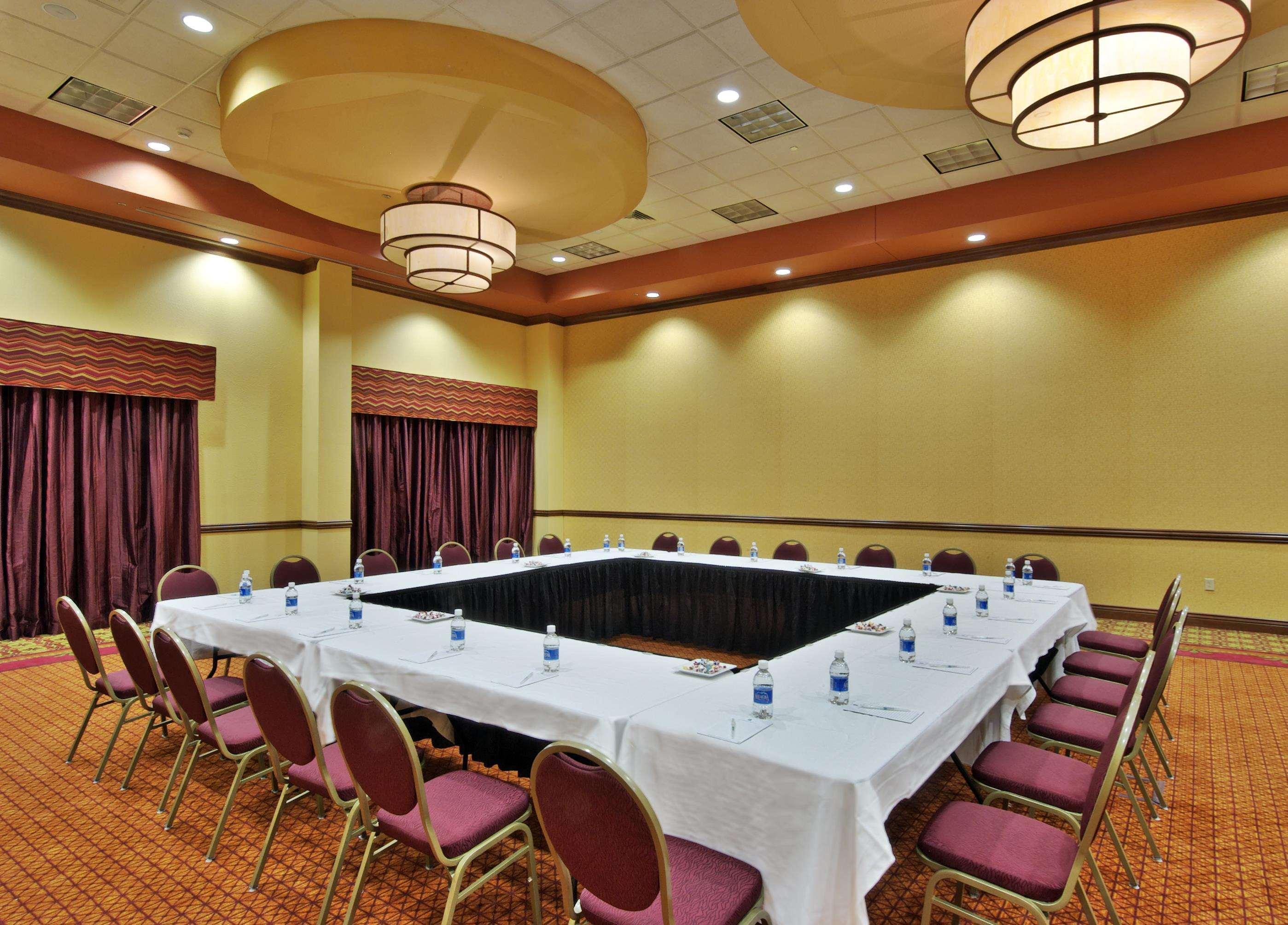 Embassy Suites Omaha- La Vista/ Hotel & Conference Center Зручності фото