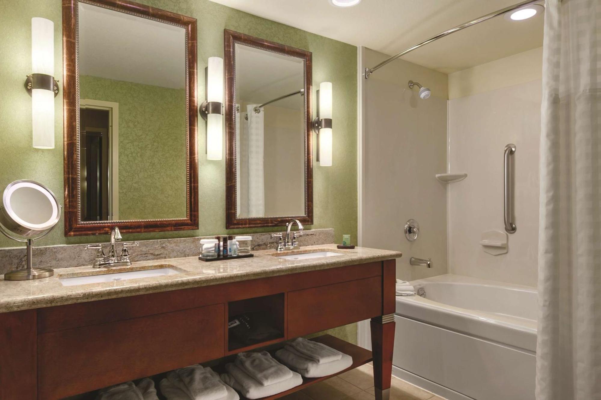 Embassy Suites Omaha- La Vista/ Hotel & Conference Center Екстер'єр фото