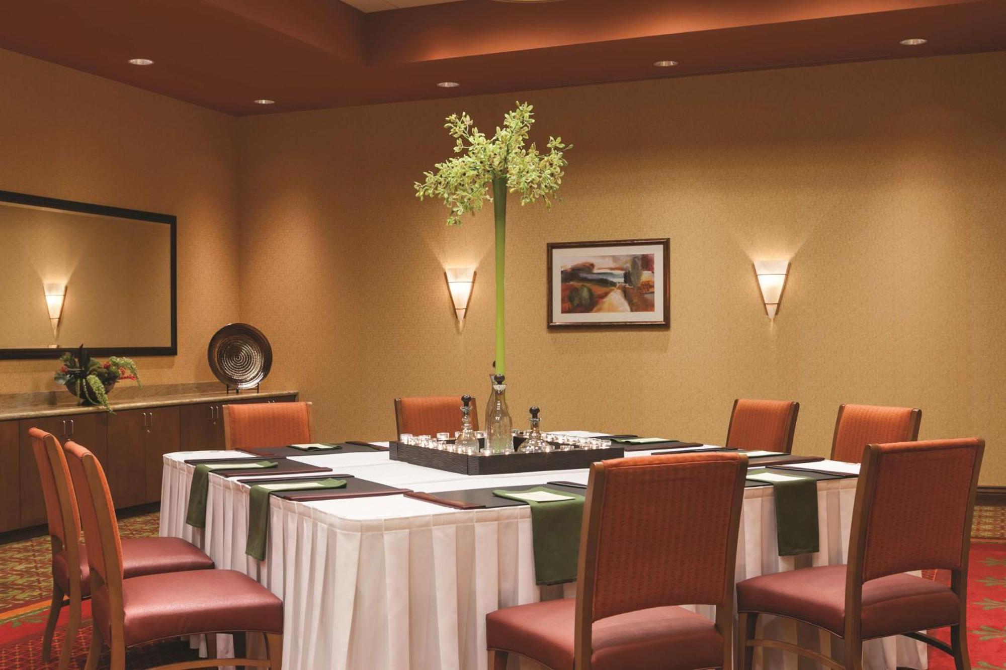 Embassy Suites Omaha- La Vista/ Hotel & Conference Center Екстер'єр фото